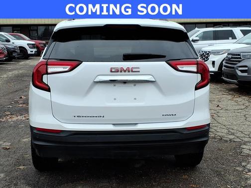 2022 GMC Terrain SLE