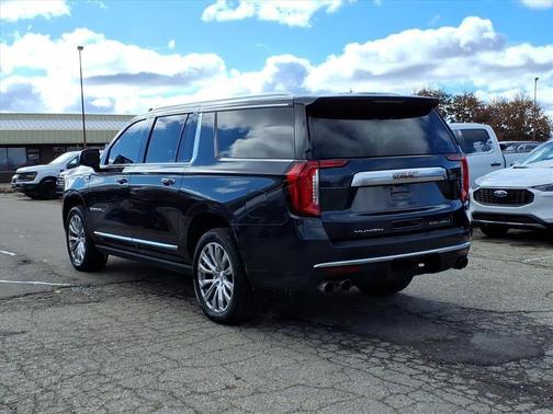 2023 GMC Yukon XL Denali