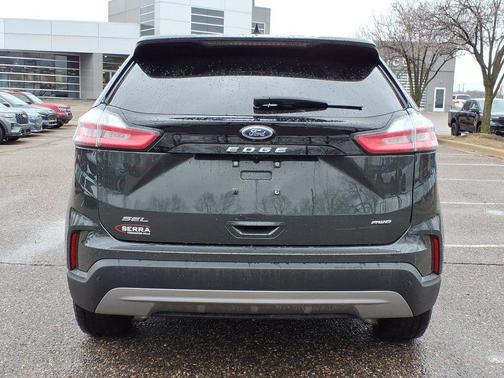 Forged Green Metallic 2024 Ford Edge SEL