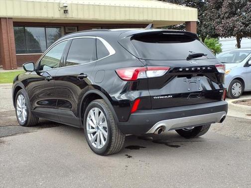 2022 Ford Escape Titanium