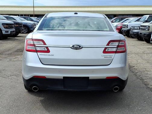 Ingot Silver 2017 Ford Taurus Limited