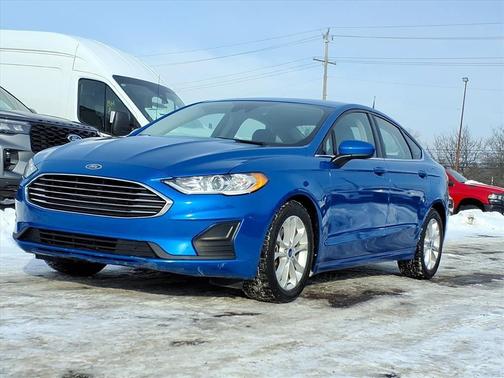 2020 Ford Fusion SE