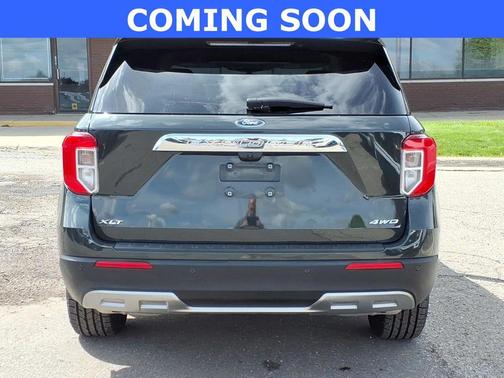 Forged Green Metallic 2023 Ford Explorer XLT