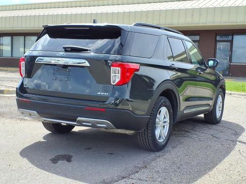 Forged Green Metallic 2023 Ford Explorer XLT