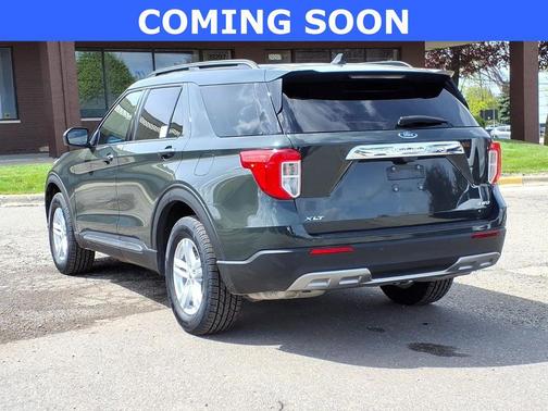 Forged Green Metallic 2023 Ford Explorer XLT
