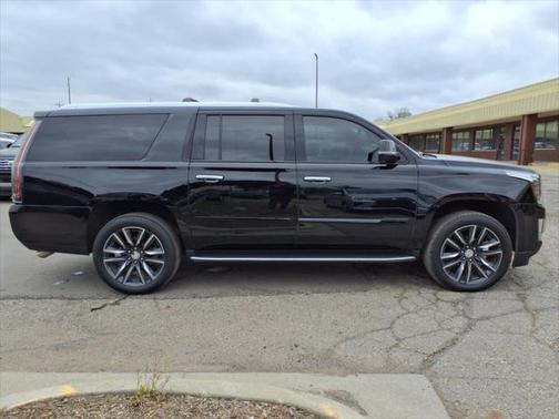 2019 Cadillac Escalade ESV Luxury