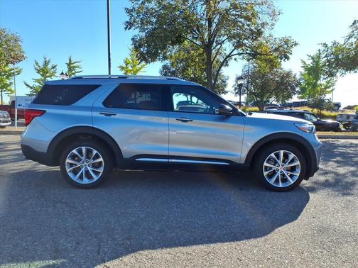 2023 Ford Explorer Platinum