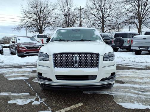 2024 Lincoln Navigator Premiere