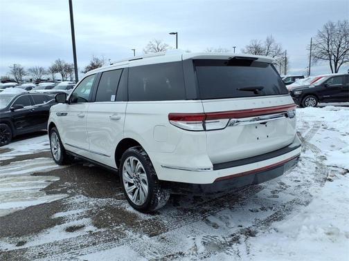 2024 Lincoln Navigator Premiere