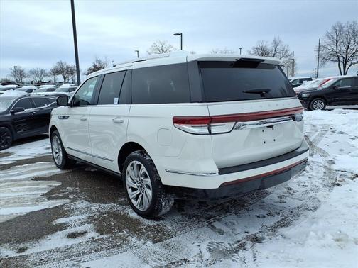 2024 Lincoln Navigator Premiere