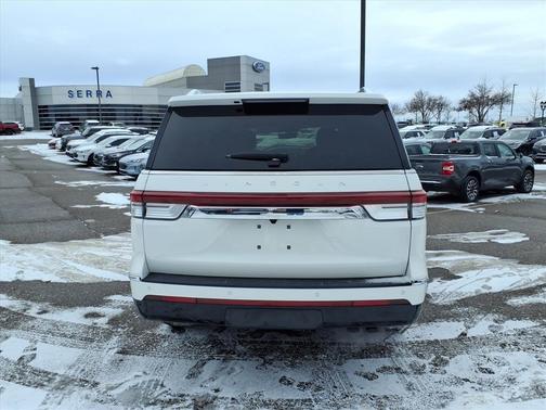 2024 Lincoln Navigator Premiere