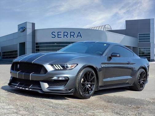 2017 Ford Shelby GT350 Base