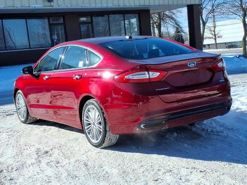 2016 Ford Fusion SE