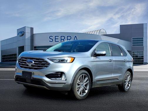 Iconic Silver Metallic 2022 Ford Edge Titanium