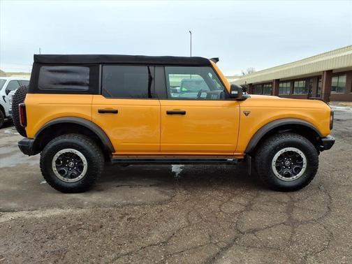 Cyber Orange Metallic Tricoat 2021 Ford Bronco Badlands