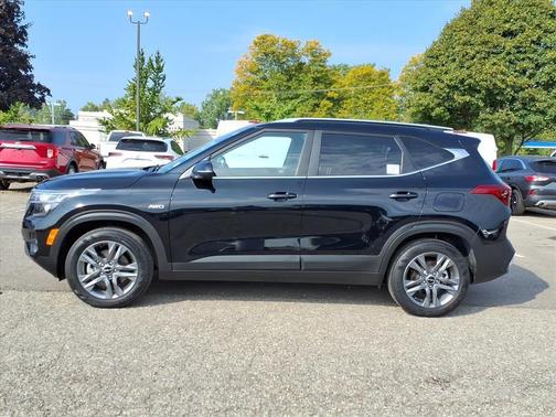 2023 Kia Seltos S