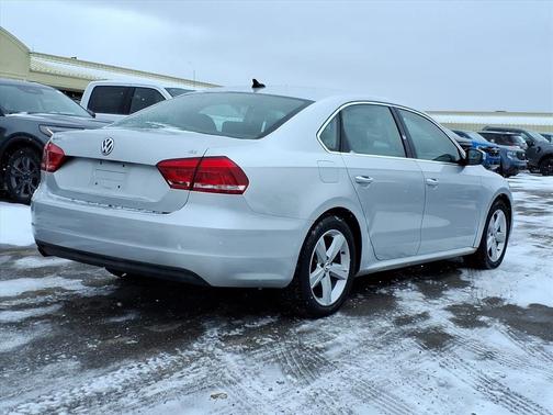 2013 Volkswagen Passat 2.5 SE