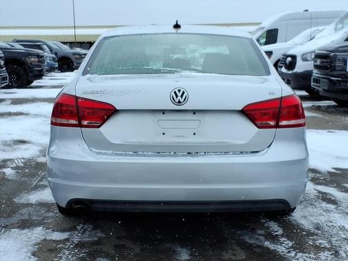 2013 Volkswagen Passat 2.5 SE