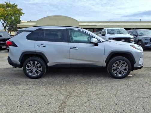 2024 Toyota RAV4 Hybrid XLE Premium