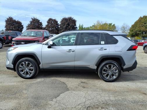 2024 Toyota RAV4 Hybrid XLE Premium