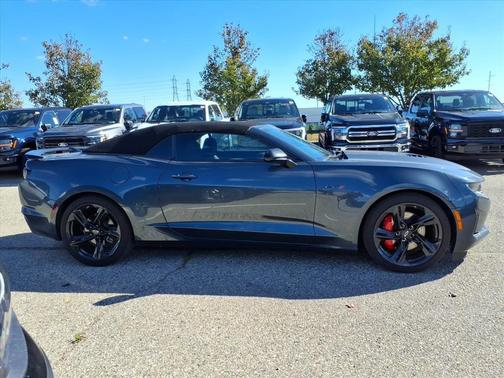 2023 Chevrolet Camaro RWD Convertible LT1