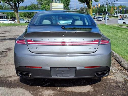 2016 Lincoln MKZ Base