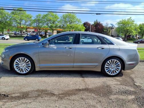 2016 Lincoln MKZ Base