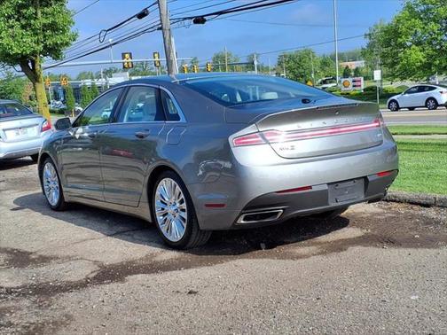 2016 Lincoln MKZ Base
