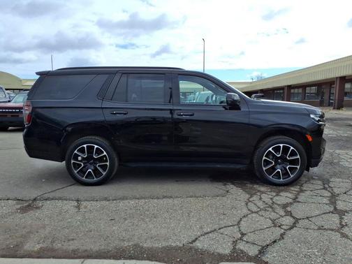 2023 Chevrolet Tahoe 4WD RST