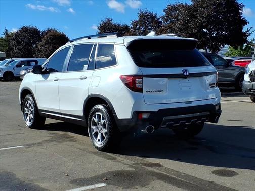 2022 Honda Passport AWD TrailSport