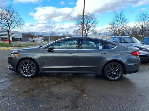 2018 Ford Fusion SE