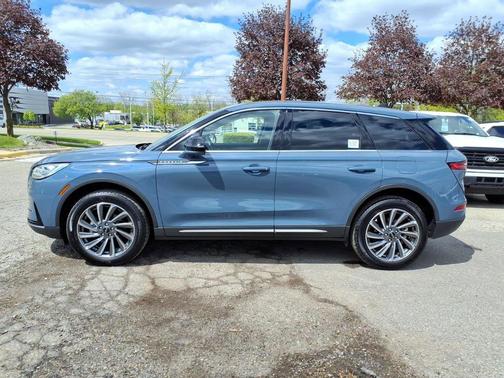 Whisper Blue Metallic Clearcoat 2025 Lincoln Corsair Reserve