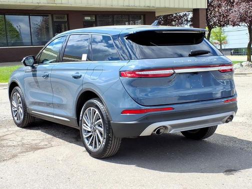 Whisper Blue Metallic Clearcoat 2025 Lincoln Corsair Reserve