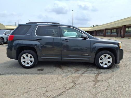 Ashen Gray Metallic 2014 GMC Terrain SLE-2
