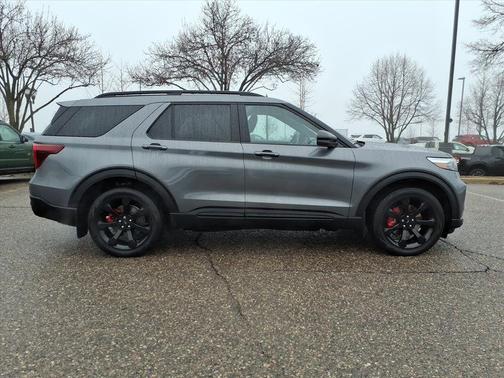 Carbonized Gray Metallic 2023 Ford Explorer ST