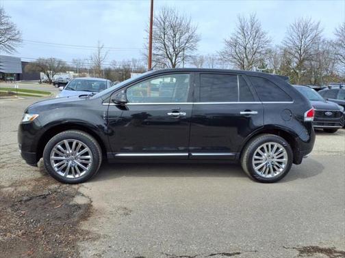 2013 Lincoln MKX Base