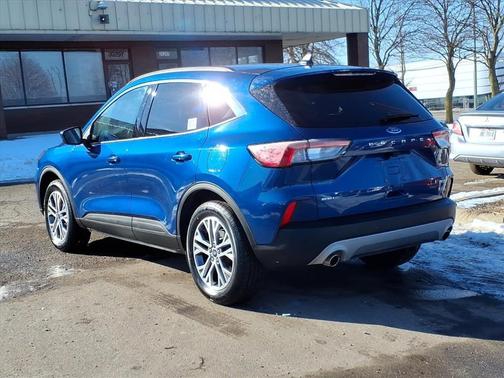 2022 Ford Escape SEL