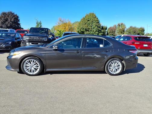 2018 Toyota Camry XLE