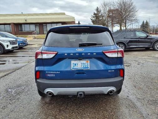 2022 Ford Escape Titanium