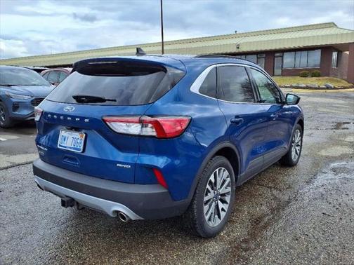 2022 Ford Escape Titanium