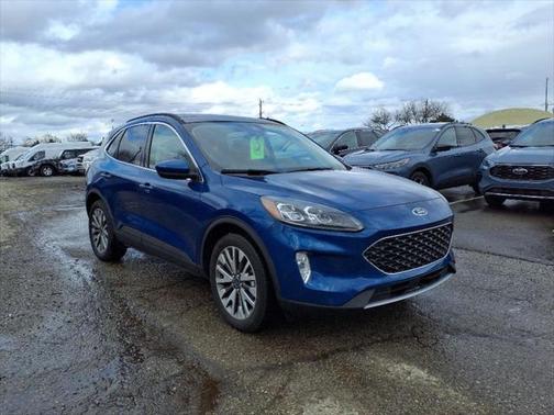 2022 Ford Escape Titanium
