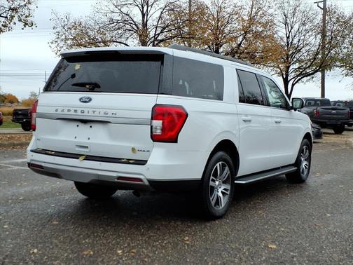 2022 Ford Expedition Max XLT