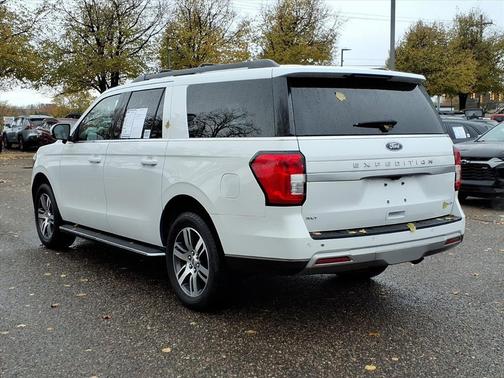 2022 Ford Expedition Max XLT