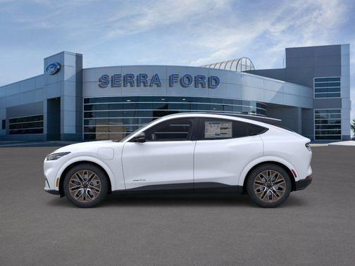 Star White Metallic Tri-Coat 2026 Ford Mustang Mach-E Premium