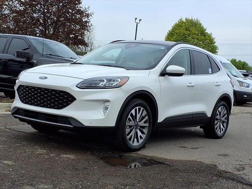 2022 Ford Escape Titanium