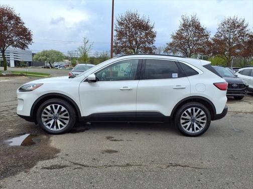 2022 Ford Escape Titanium