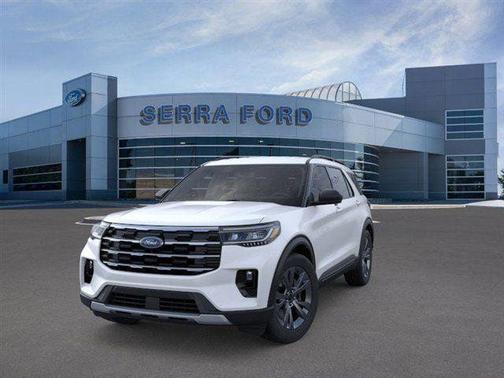 Star White Metallic Tri-Coat 2026 Ford Explorer Active