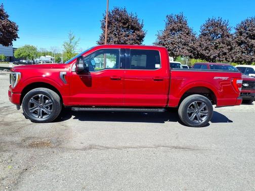 Rapid Red Metallic Tinted Clearcoat 2023 Ford F-150 Lariat