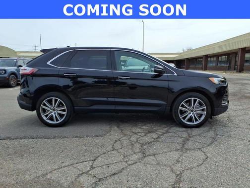 Agate Black Metallic 2024 Ford Edge Titanium