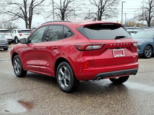 Rapid Red Metallic Tinted Clearcoat 2024 Ford Escape ST-Line